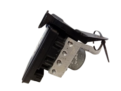 2015 Jeep Renegade Used ABS Pump — includes module, thru 12/17/14