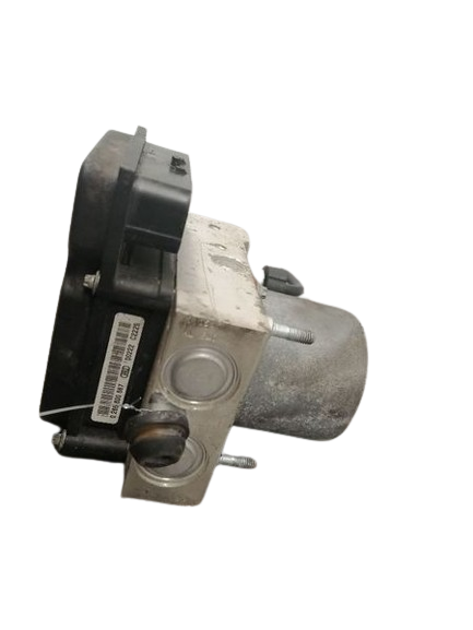 Lincoln Town Car Assembly, exc. Limousine package; (traction control), w/o AdvanceTrac - Used Anti-Lock Brake Pump (2003)