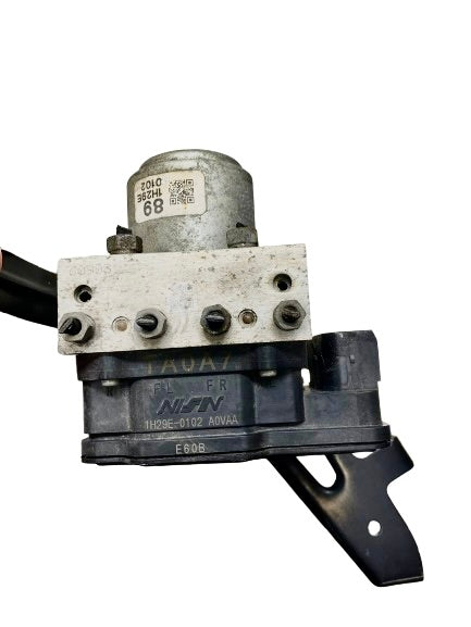 Volvo V70 Pump Assembly, C70, Stability Traction Control, Dynamic - Anti-Lock Brake Pump (2008-2013)