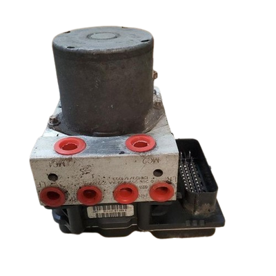 2005-2006 GMC Suburban 1500 Used ABS Pump — LH frame below cab, 4x4, active brake control, opt JL4, w/o 20" tires, AWD, opt NR3